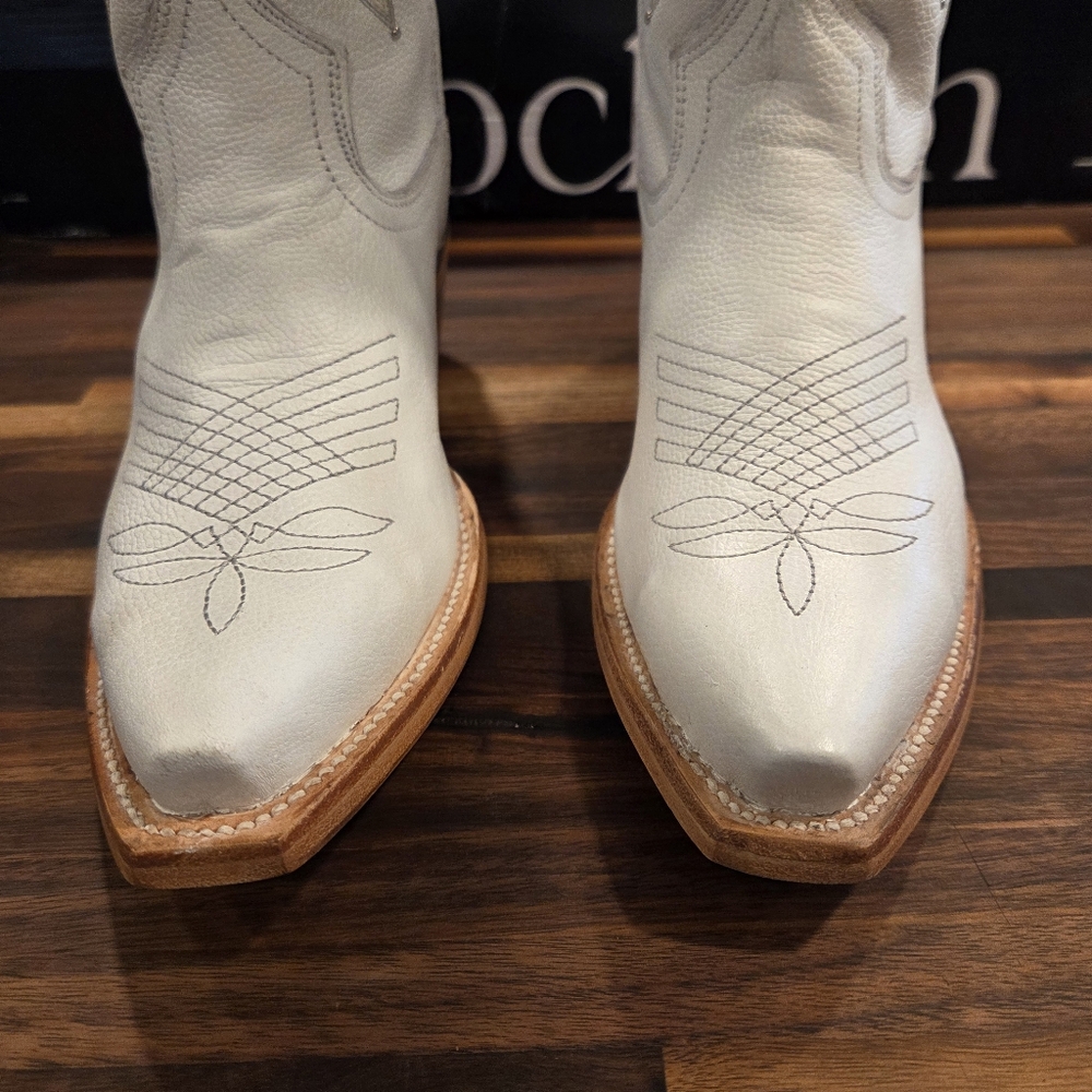 Rock'em NIB Paulina Tall Wide Calf Boots Size 7 White Womens 100% Leather - Picture 8 of 12